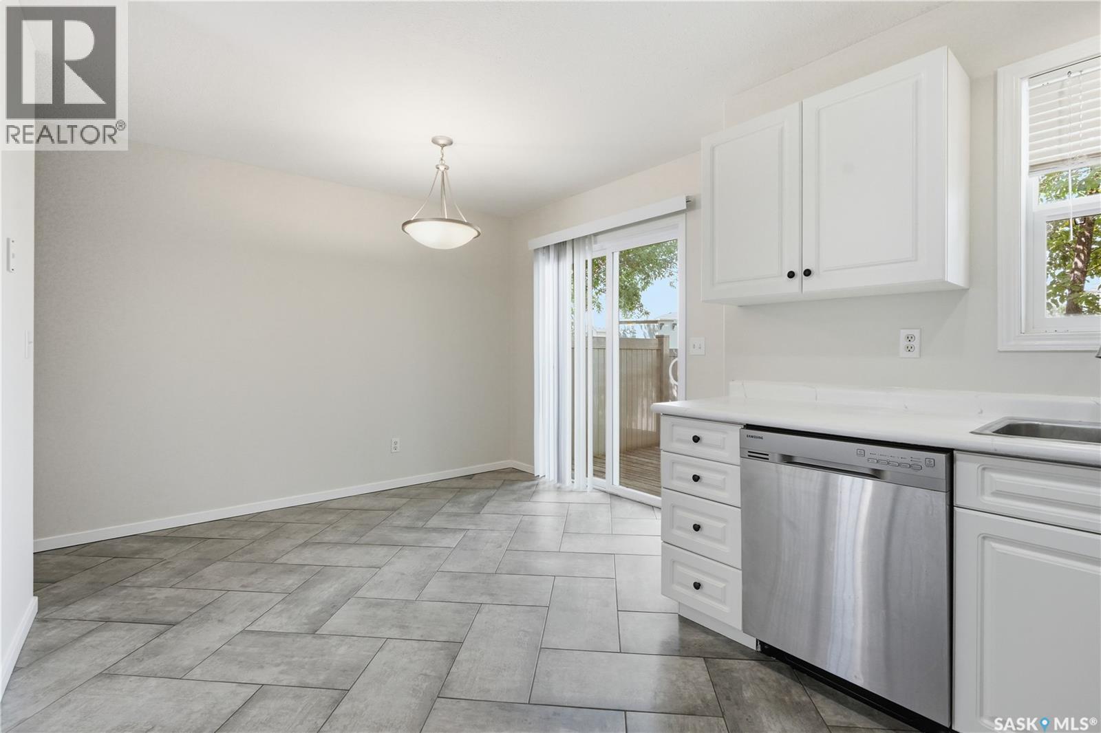 #32 203 Herold TERRACE - Image 14