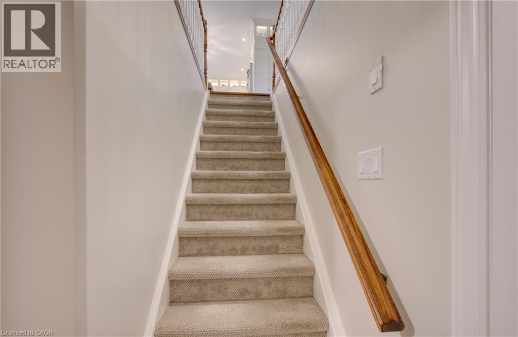 32 APPLEWOOD Street - Image 25