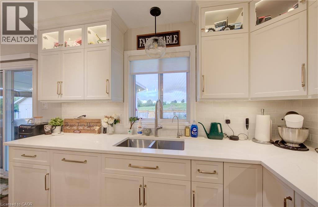32 APPLEWOOD Street - Image 16