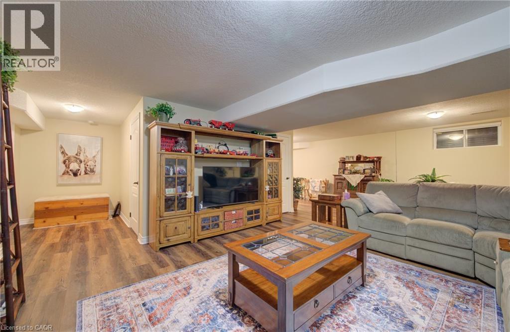 32 APPLEWOOD Street - Image 30