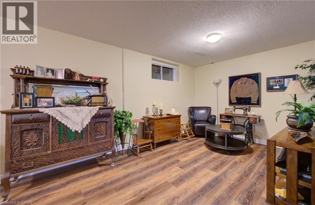 32 APPLEWOOD Street - Image 27