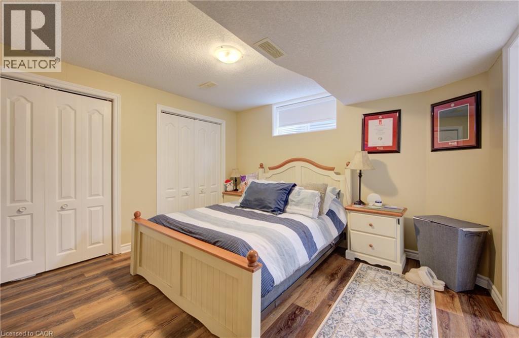 32 APPLEWOOD Street - Image 32