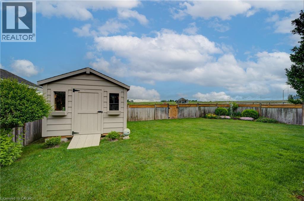 32 APPLEWOOD Street - 38