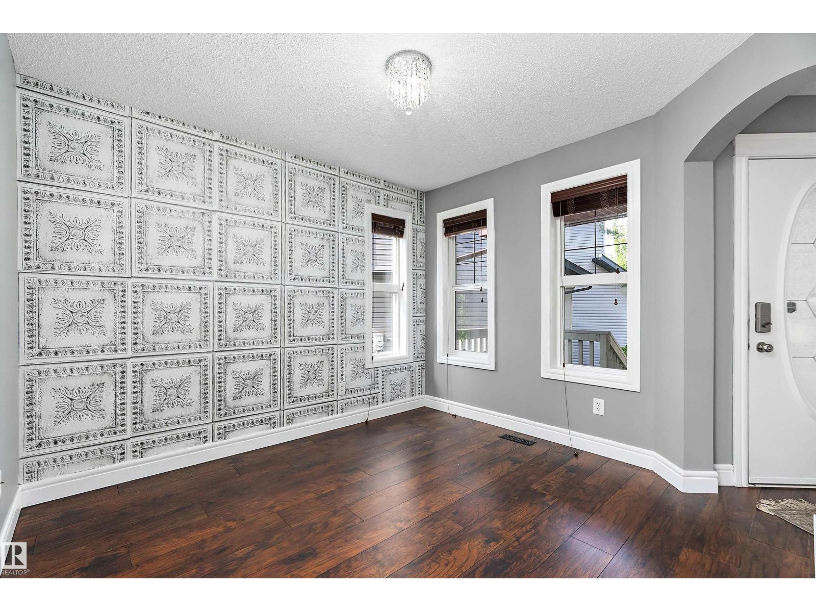 1103 115 St SW photo 5 — MLS® E4505236