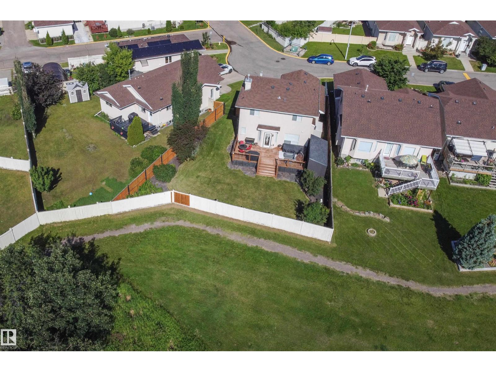 251 River Pt NW photo 3 — MLS® E4497995