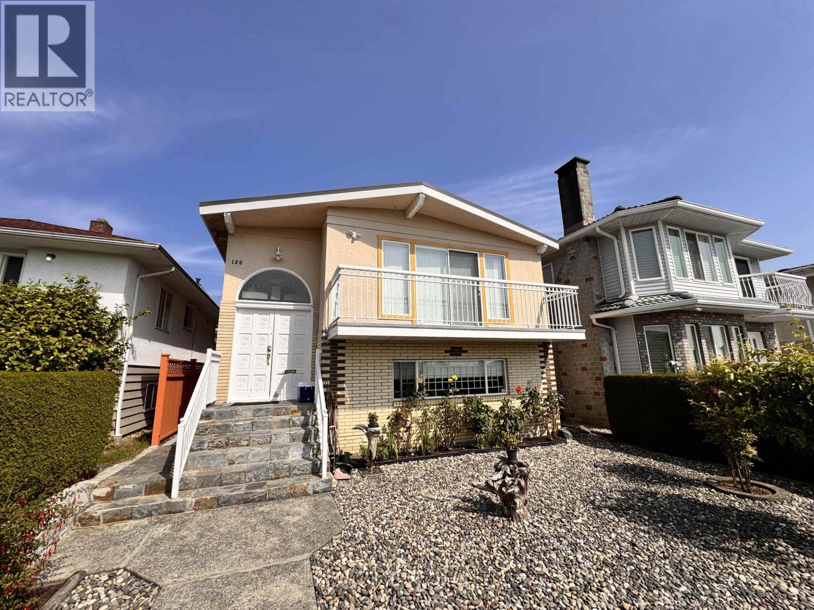 Lower 120 SPRINGER AVENUE