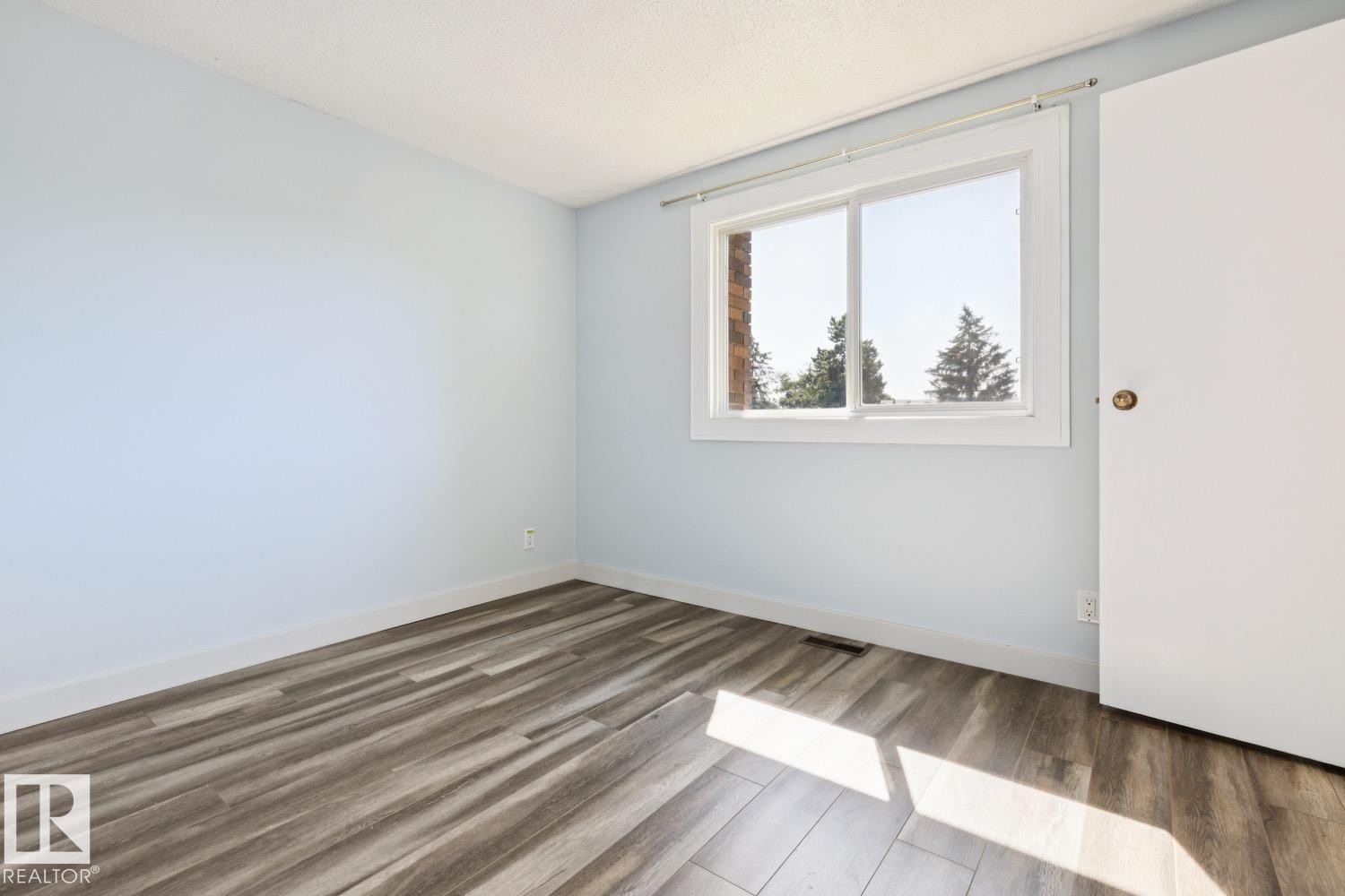 167 RIDGEWOOD TC - Image 42