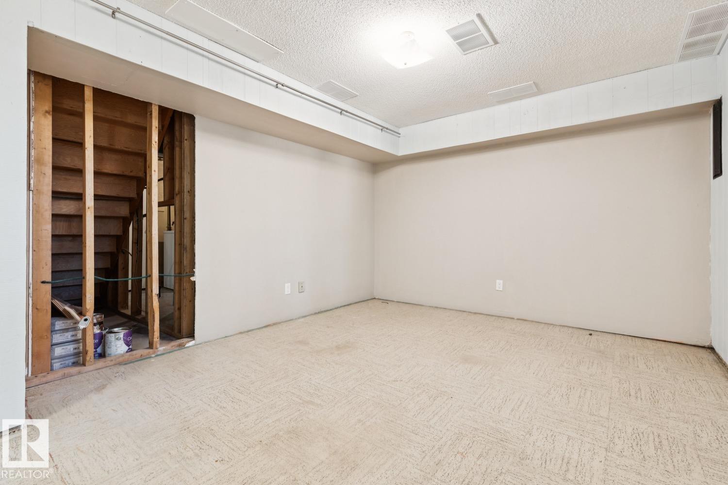 167 RIDGEWOOD TC - Image 50