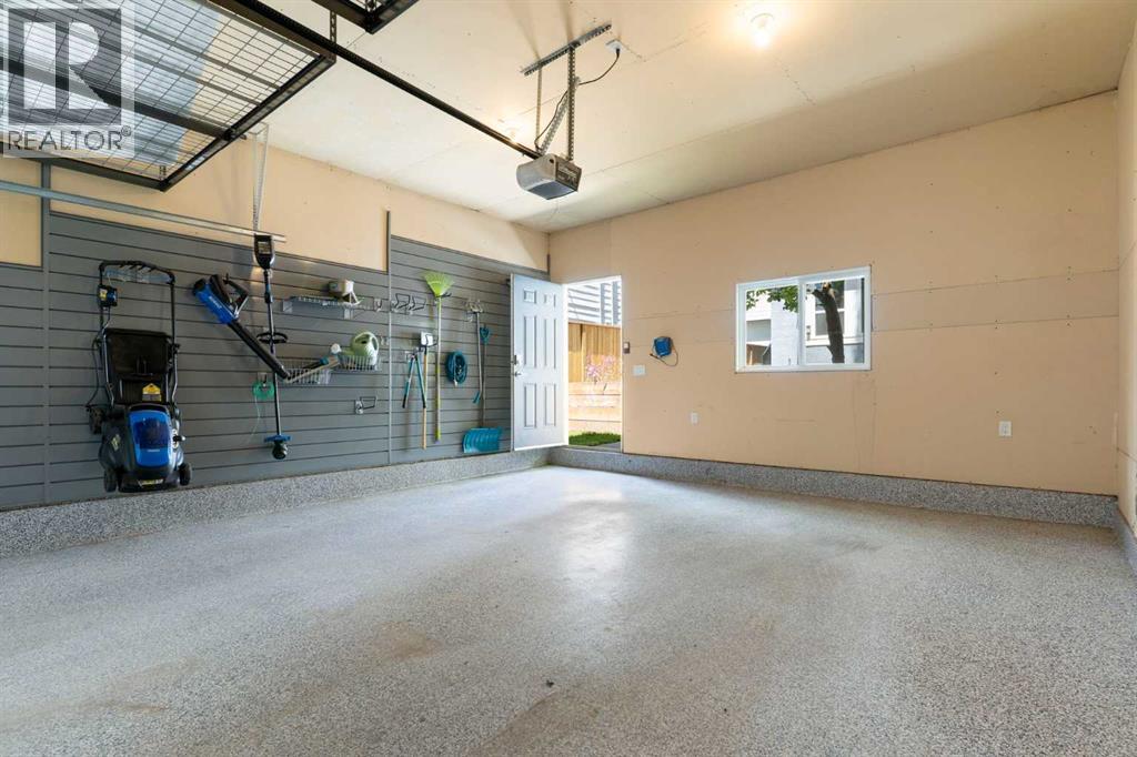 615 50 Avenue SW - 38
