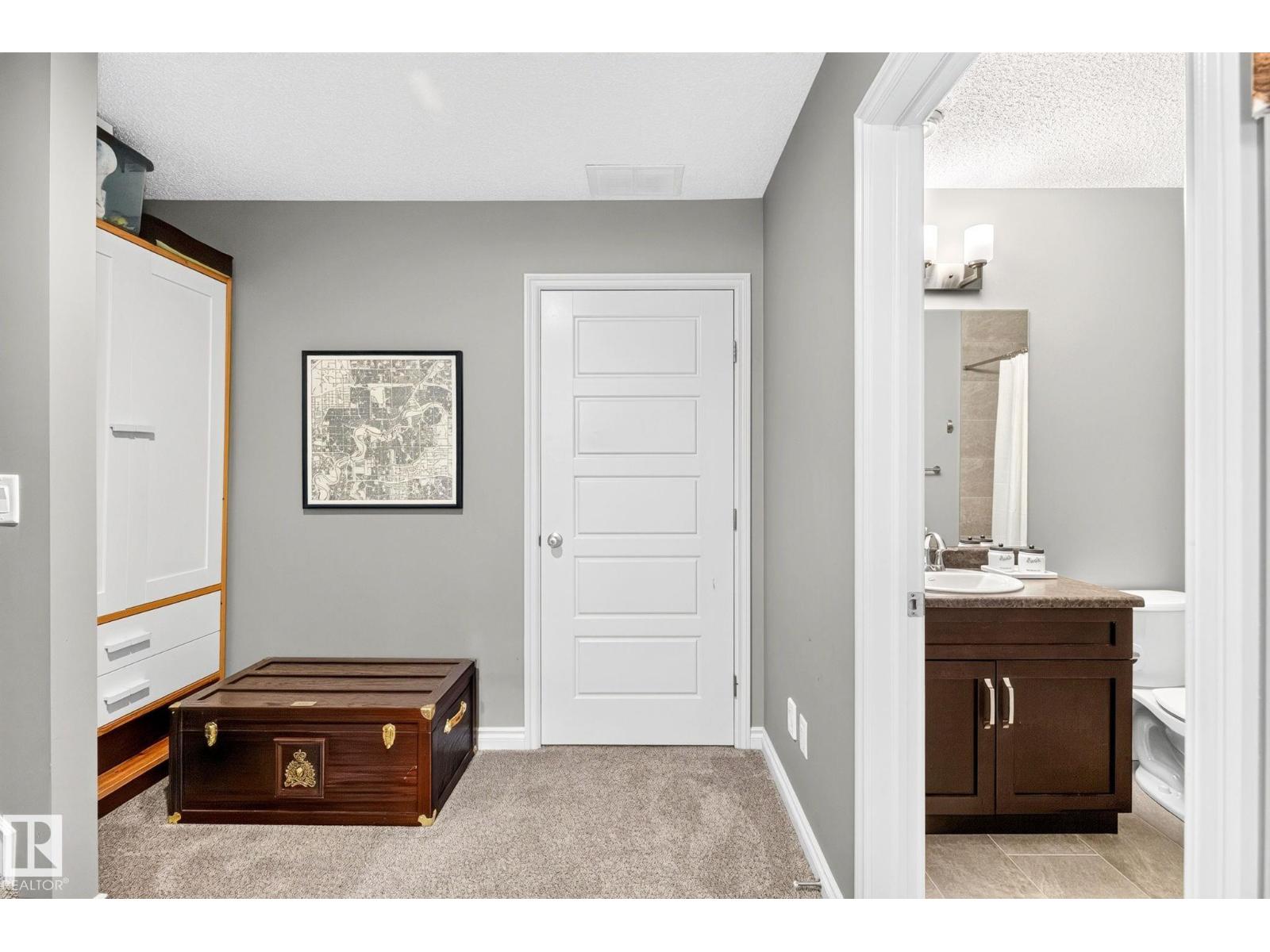 Photo 60