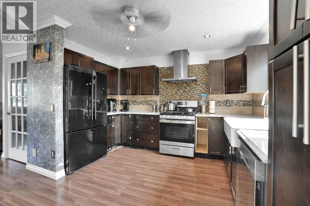 156 Saddlecrest Place NE - 15