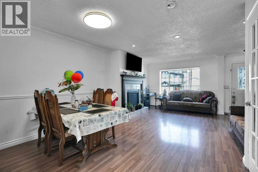 156 Saddlecrest Place NE - 10