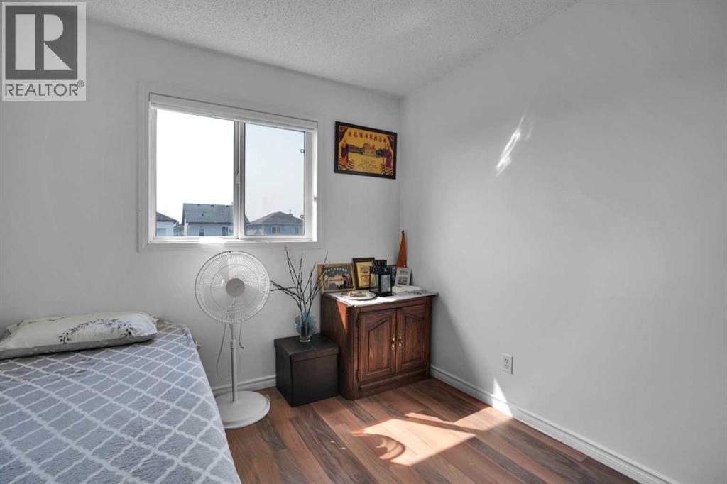 156 Saddlecrest Place NE - 20