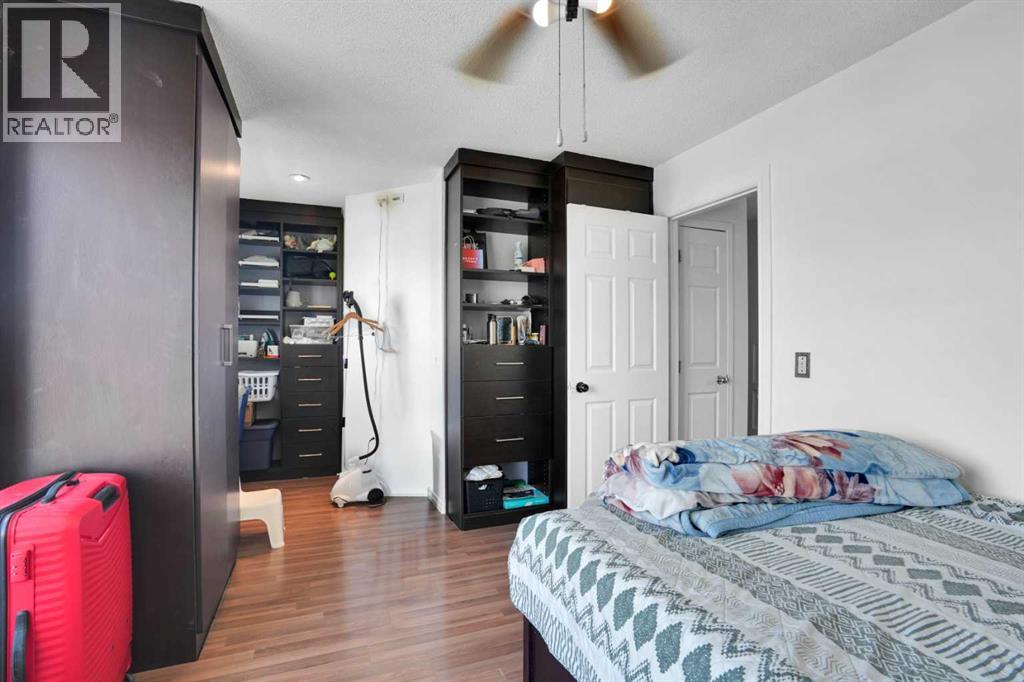 156 Saddlecrest Place NE - 29
