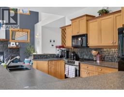 5853 Juniper Road, Fairmont Hot Springs, BC V0B1L2 Photo 42