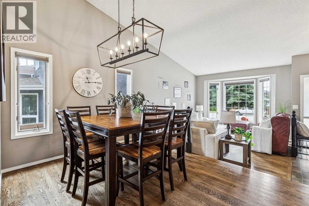 190 Mt Robson Close SE, McKenzie Lake, Calgary photo 4
