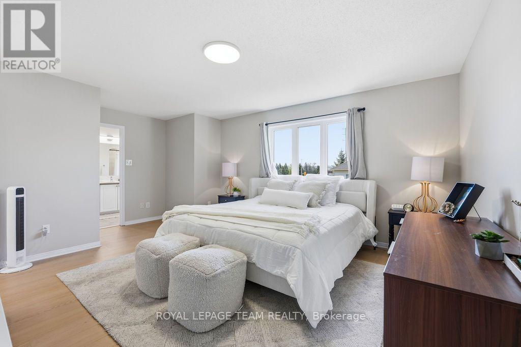 195 HARBOUR VIEW STREET - 27