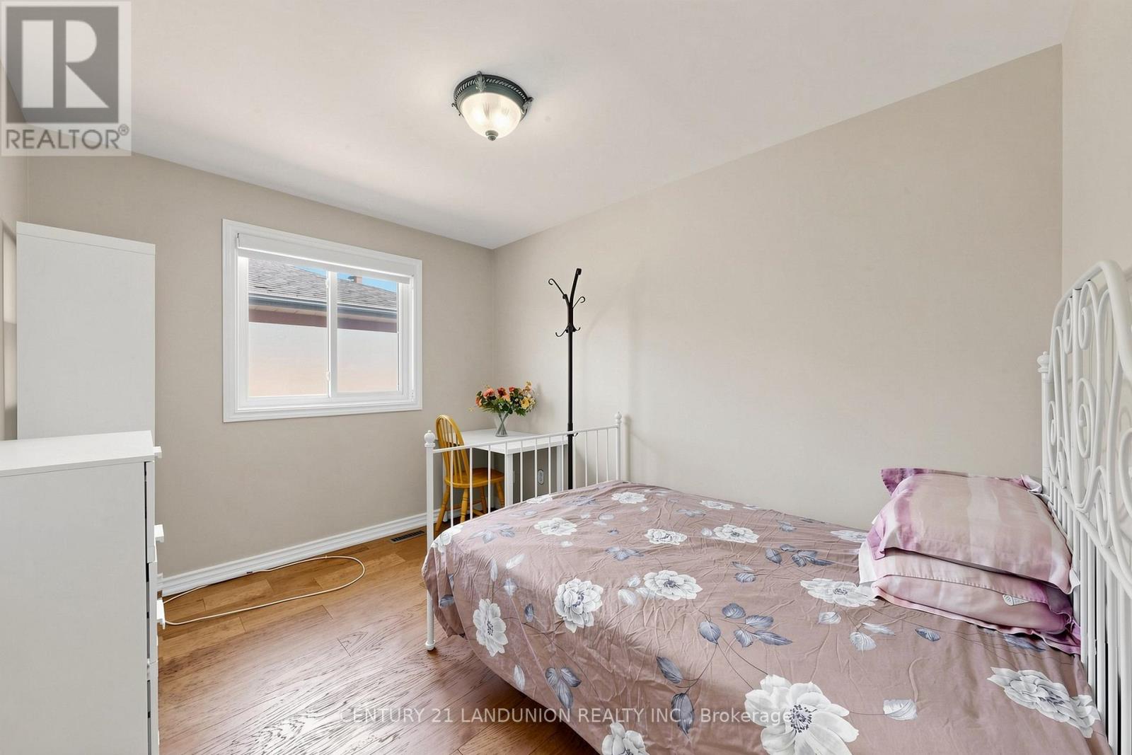 329 ATHA AVENUE - Image 18