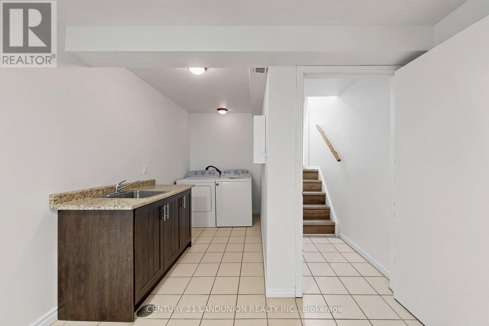 329 ATHA AVENUE - Image 30