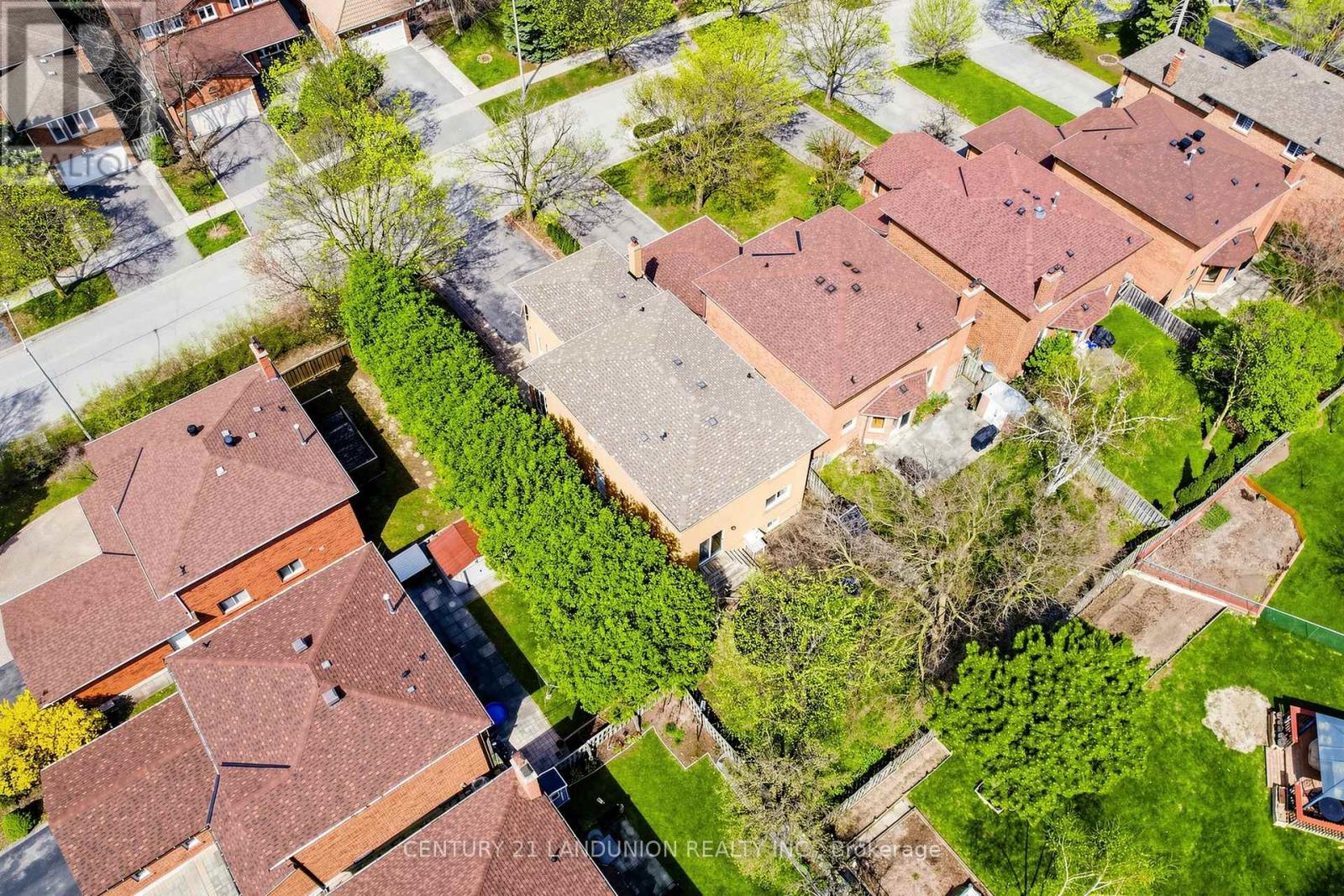 329 ATHA AVENUE - Image 34