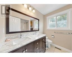 329 Atha Avenue, Richmond Hill, ON L4C6A8 Photo 16