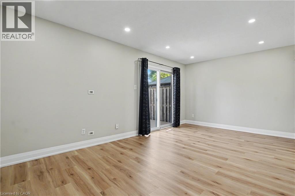4 SEAFORTH Court - Image 13