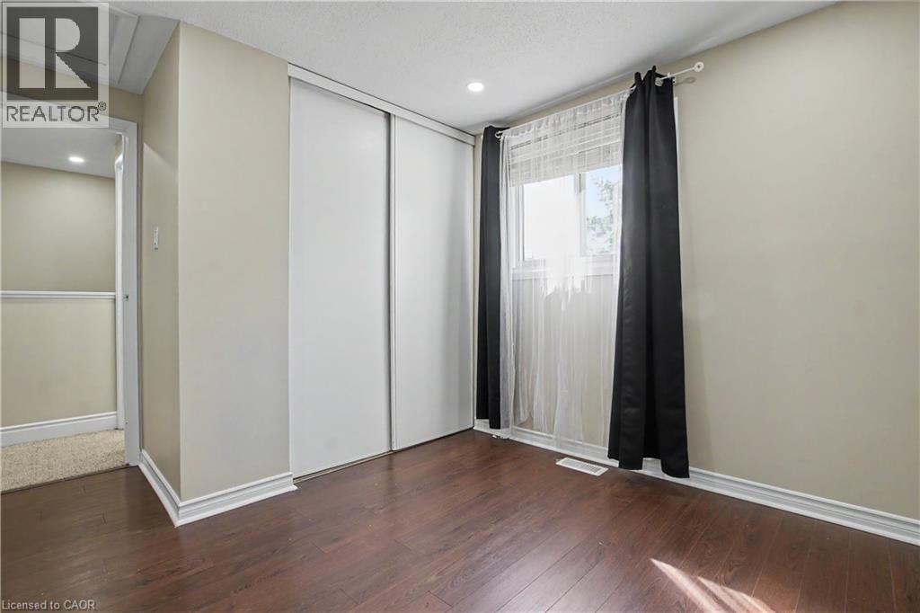4 SEAFORTH Court - Image 20