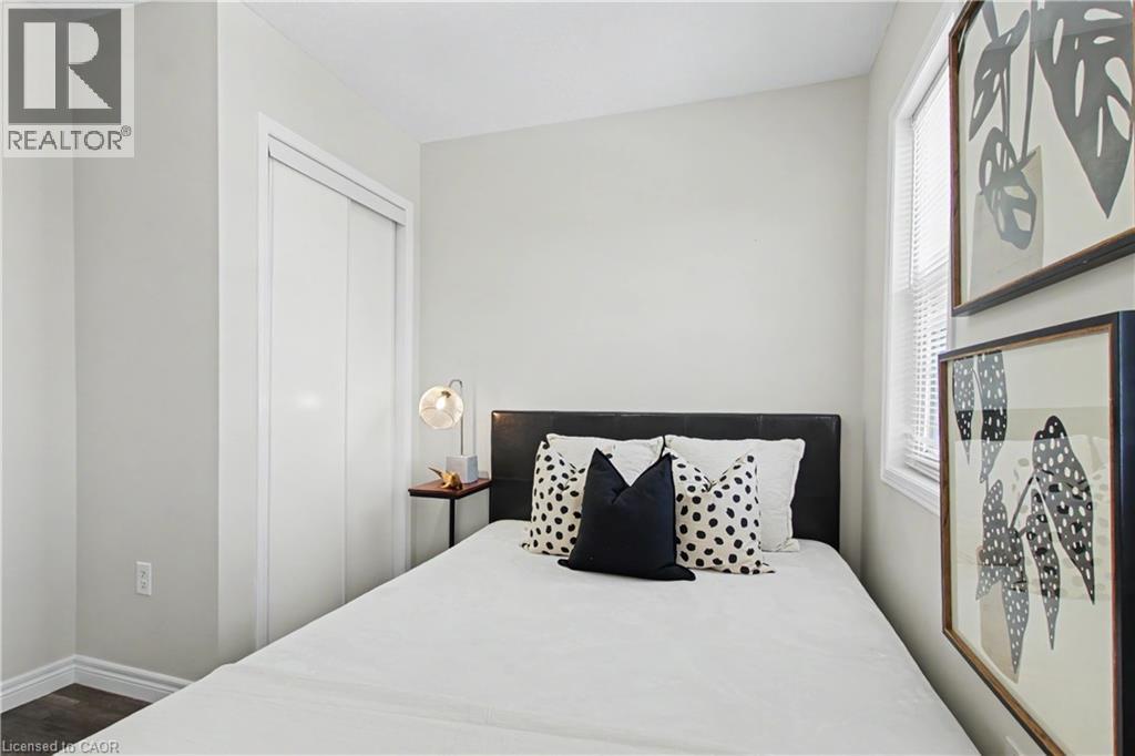 88 BLOOMINGTON Drive - Image 16