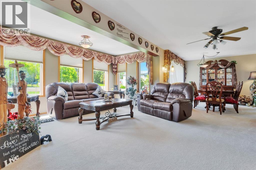 306 CENTRO Avenue - Image 4