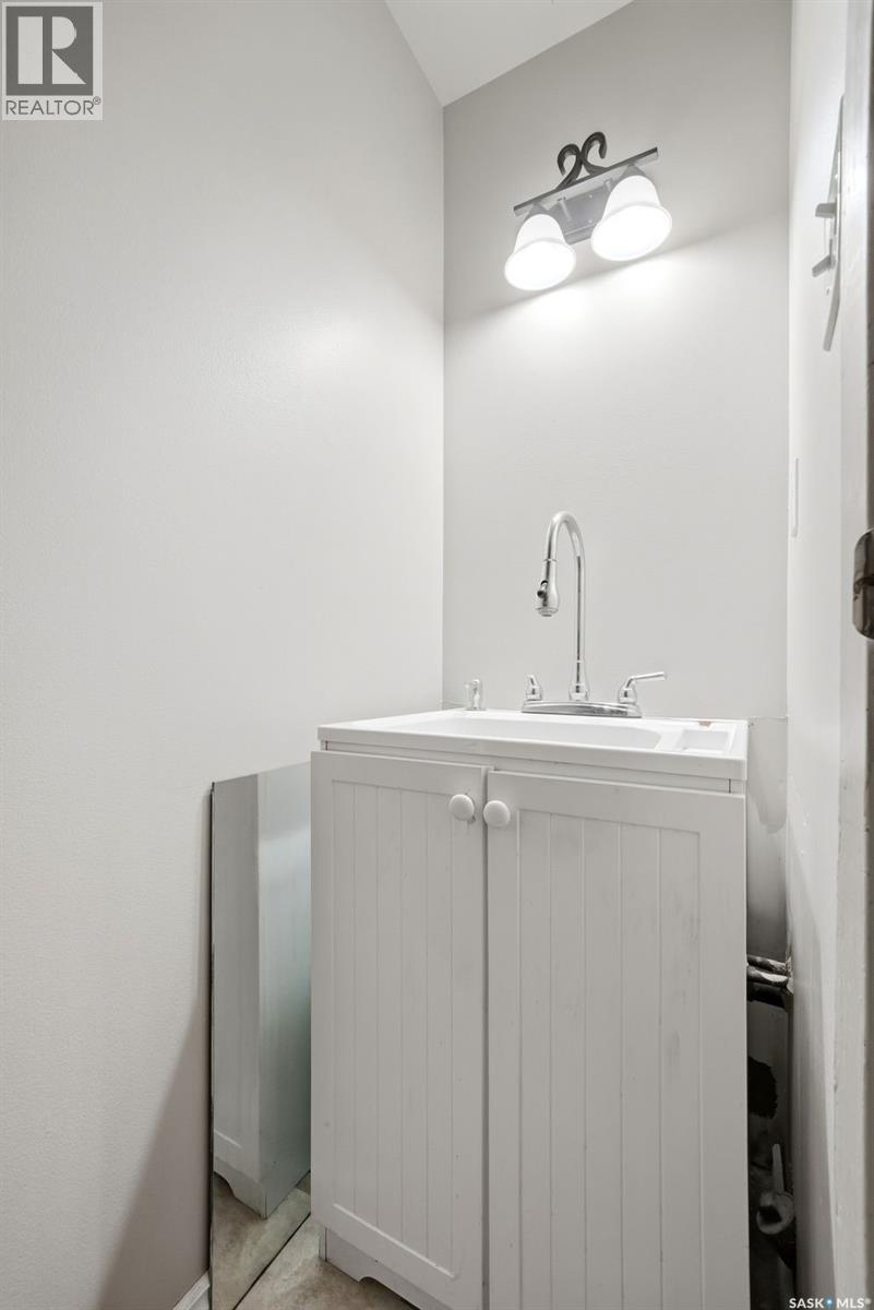 #5056 10th AVENUE - 19