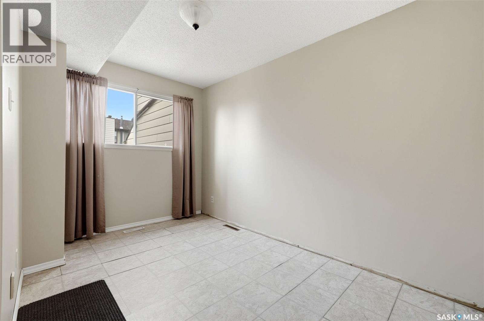 #5056 10th AVENUE - 16
