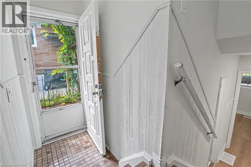 46 NORTHWOOD Drive - Image 37