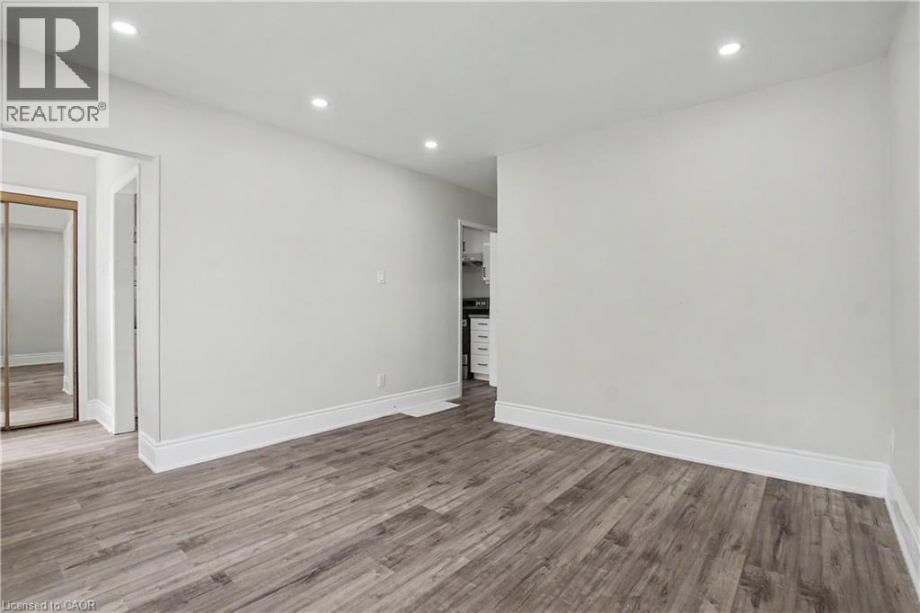 46 NORTHWOOD Drive - 6