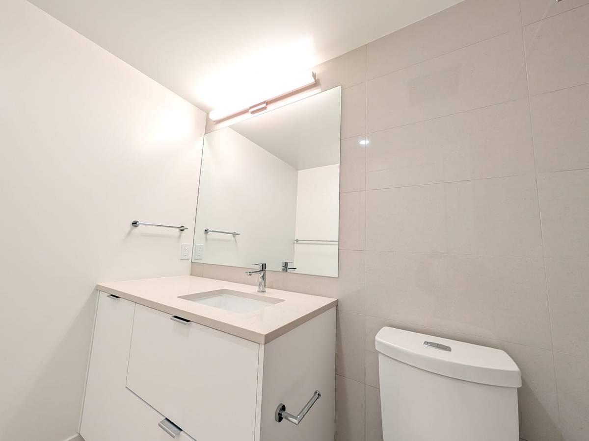 16XX 13675 107A AVE, Surrey