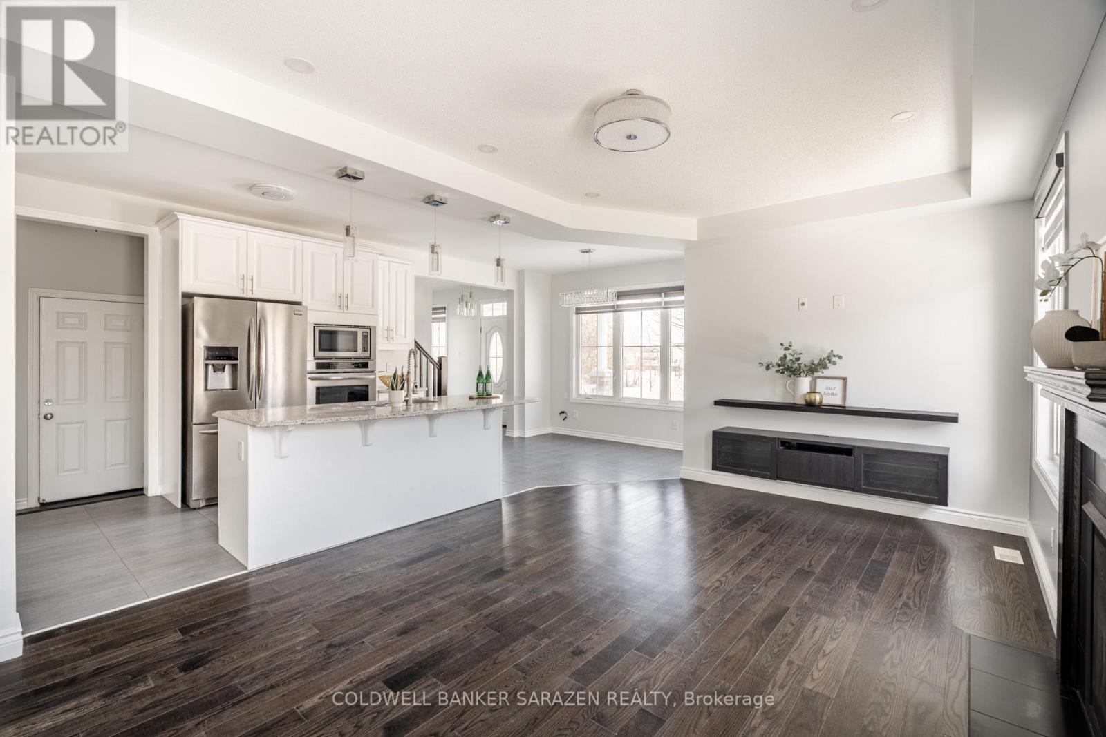 677 BROAD COVE CRESCENT - Image 26