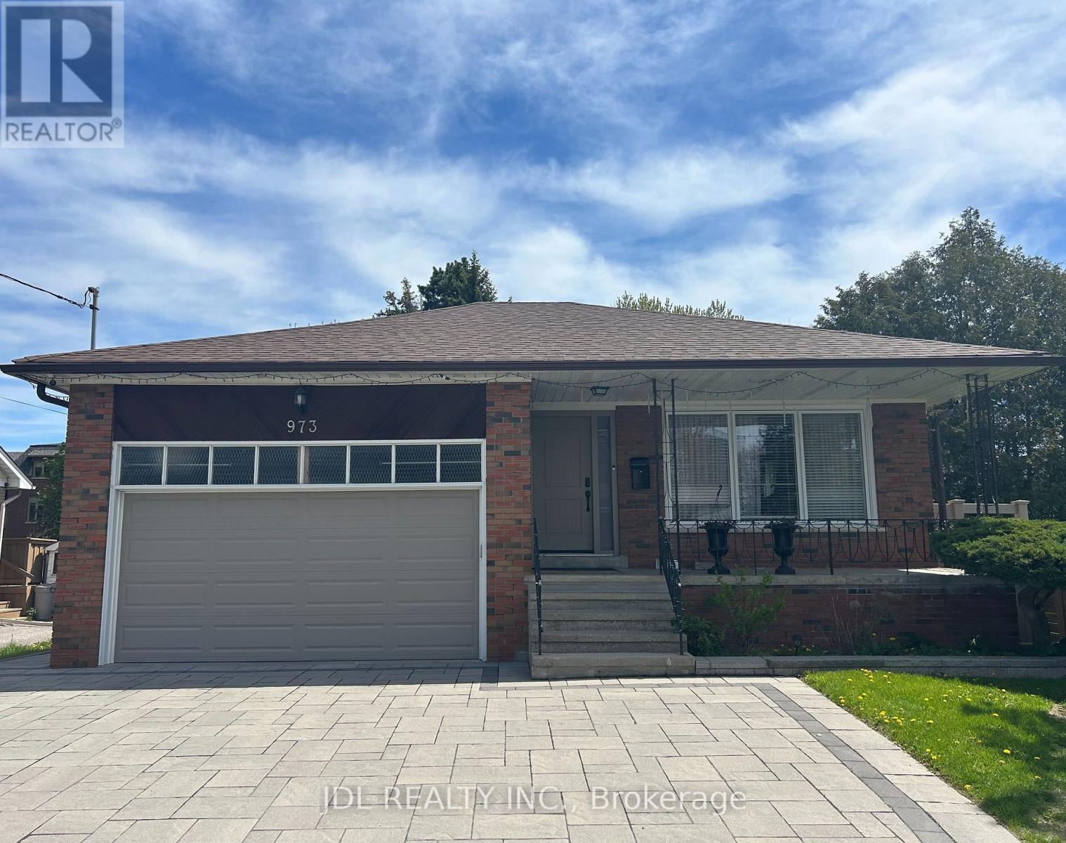 Photo of 973 Willowdale Ave Avenue