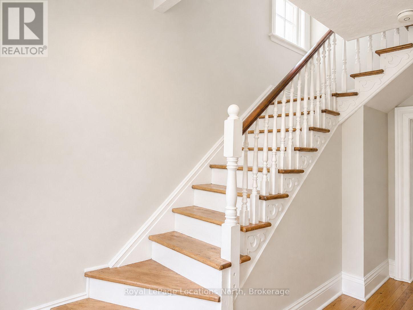 675 STEWART STREET - 10