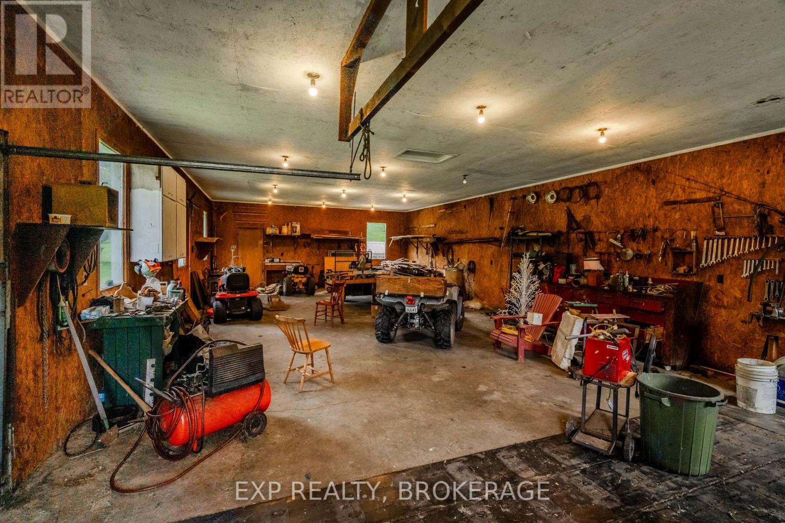 279 MUNRO ROAD - Image 33