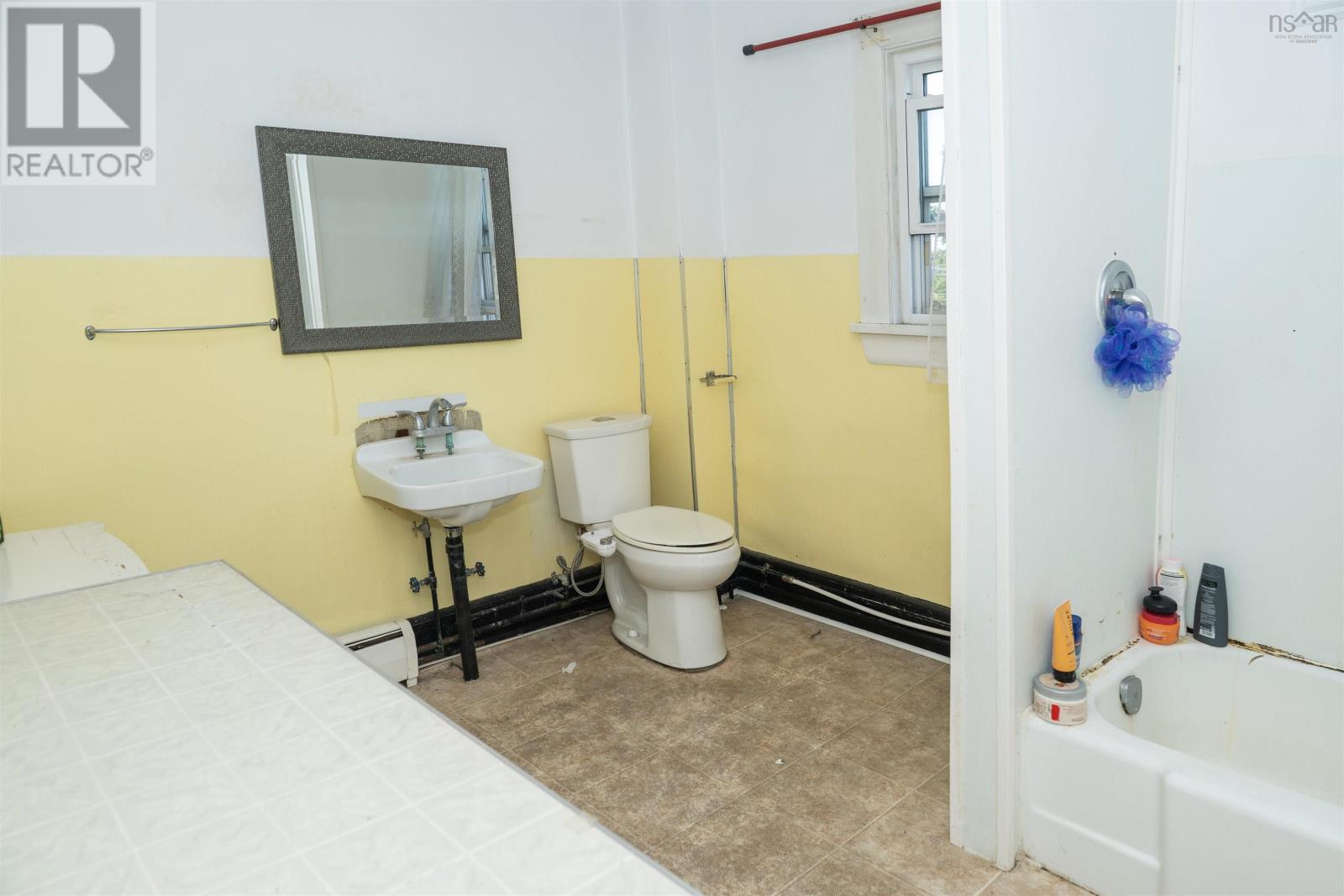 Property 22 of 33 of 188 Lingan Road