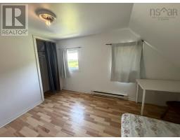 358 Douglas Avenue, Glace Bay, NS B1A1E1 Photo 10