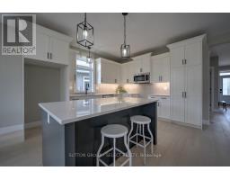 15 Lois Court, Lambton Shores, ON N0M1T0 Photo 11