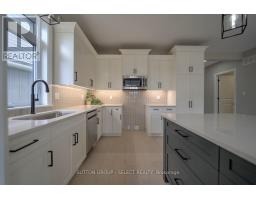 15 Lois Court, Lambton Shores, ON N0M1T0 Photo 8