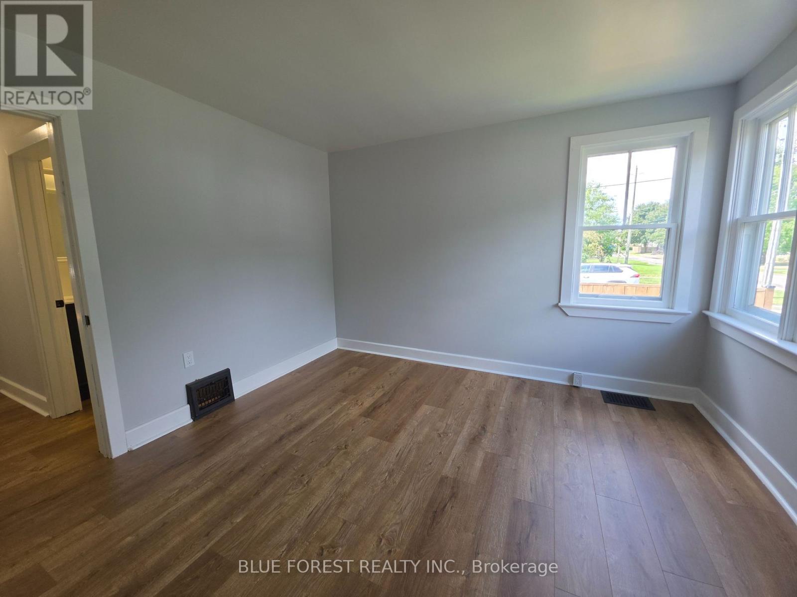 280 SAULSBURY STREET - 27