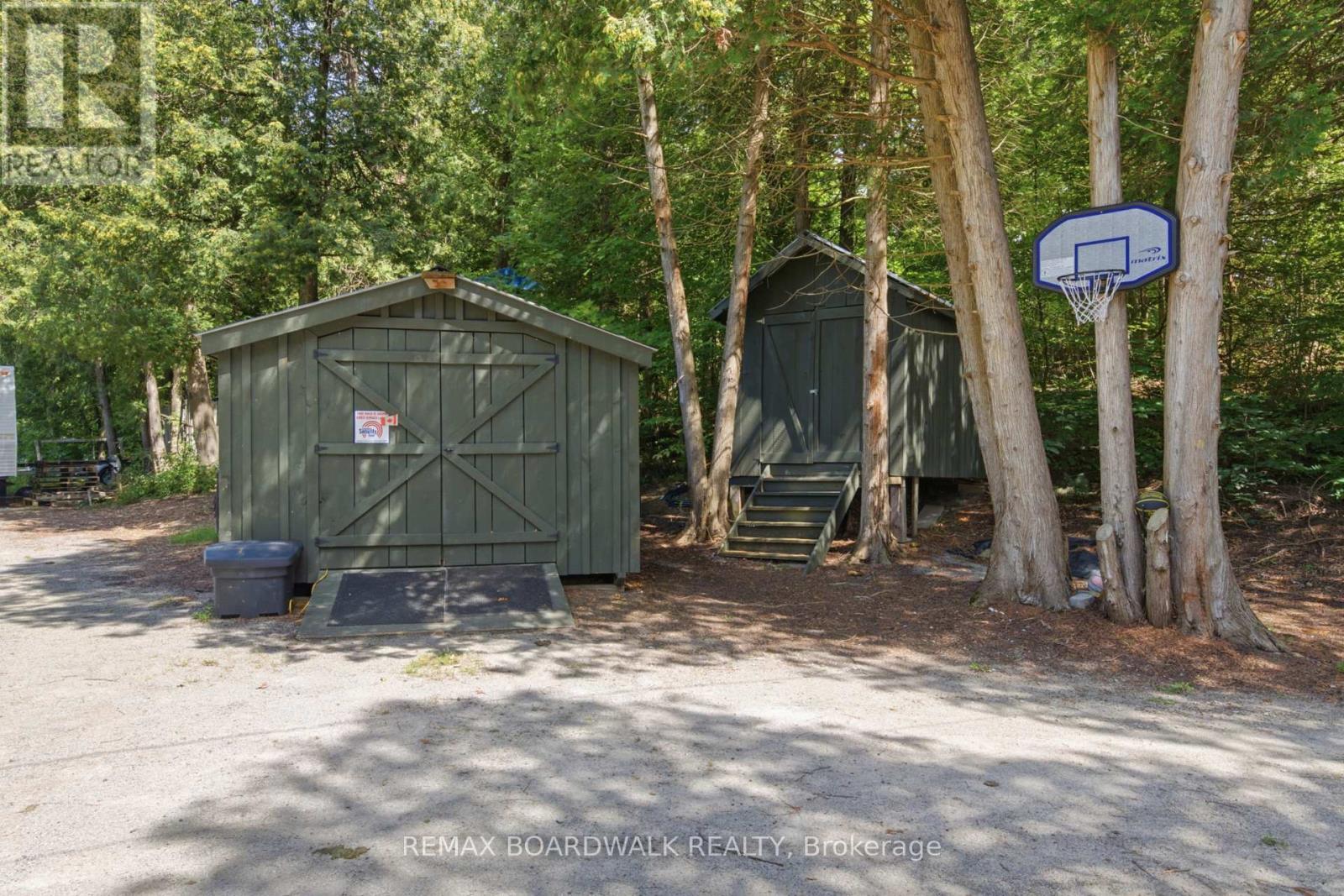 180 PILGRIM LANE - Image 12