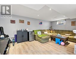 14 Gram Avenue, Welland, ON L3C1H3 Photo 19