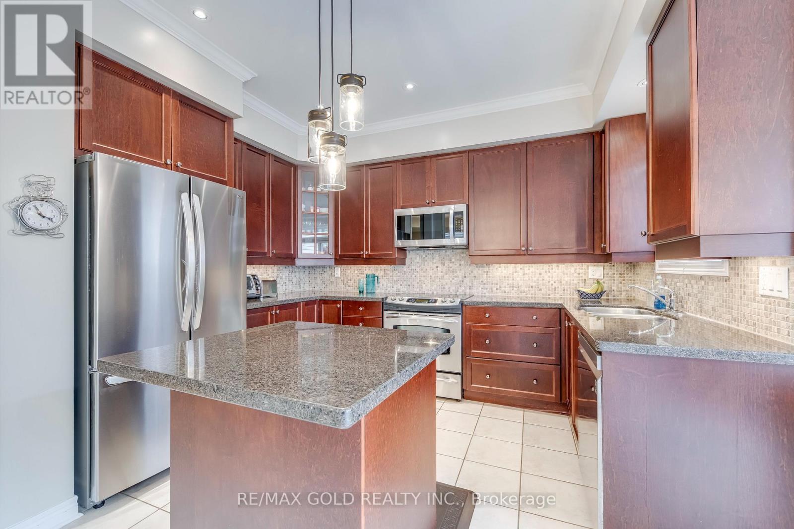 4831 COLUMBUS DRIVE - Image 16