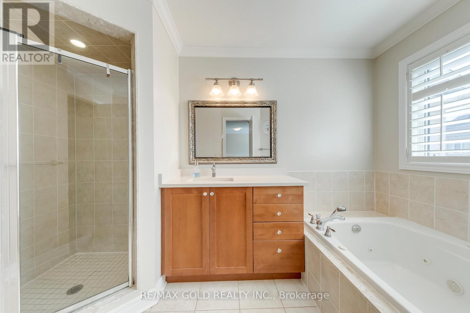 4831 COLUMBUS DRIVE - Image 32