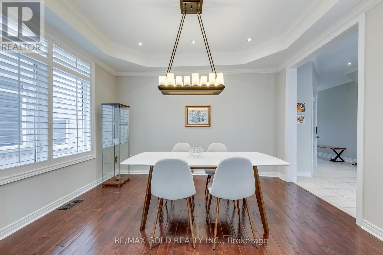 4831 COLUMBUS DRIVE - Image 9