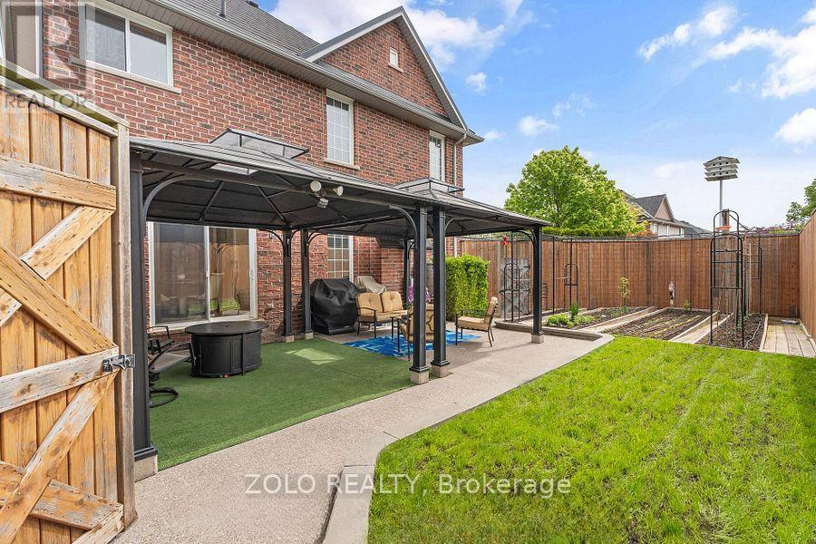 42 VINIFERA DRIVE - 4