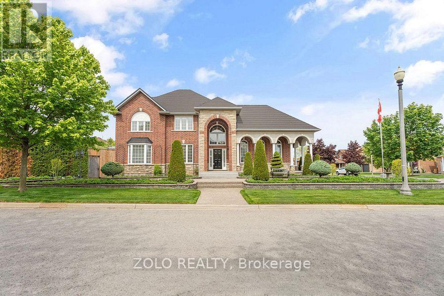 42 VINIFERA DRIVE - 42